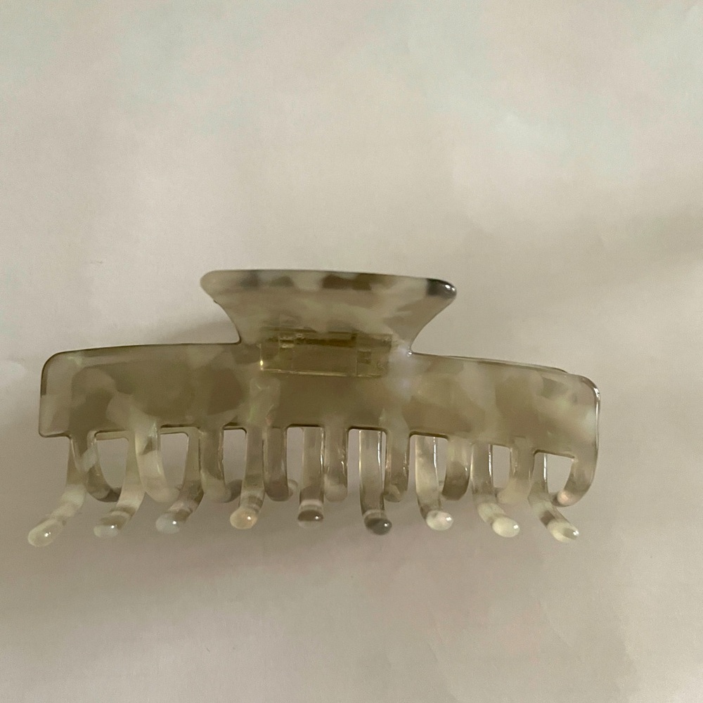 Claw clip